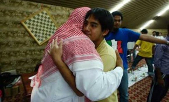 97 Filipinos embrace Islam in one night