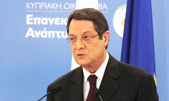 Cyprus bailout: Risks to euro may rise again