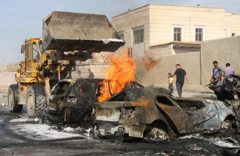 Iraq attacks kill 3