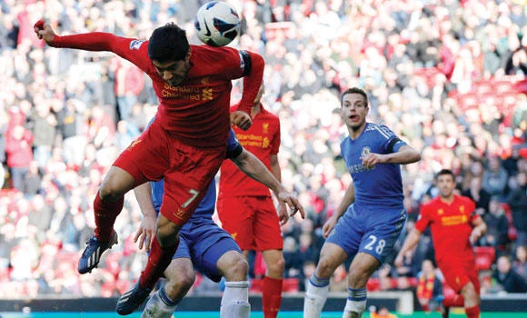 Spurs win puts United on brink of title