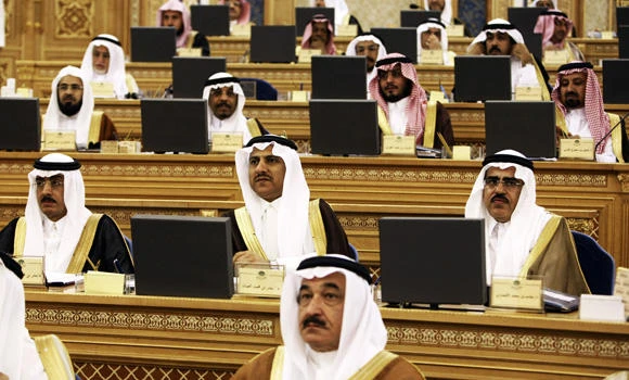 Shoura denies suggesting new weekend