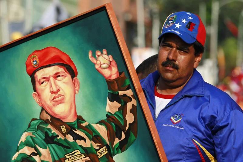 Caracas closes borders ahead of Sunday polls