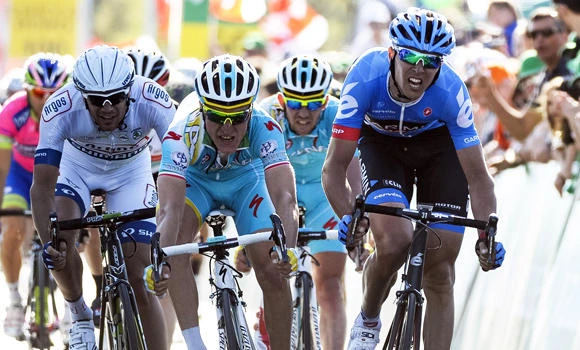 Navardauskas wins stage 2 of Romandy tour