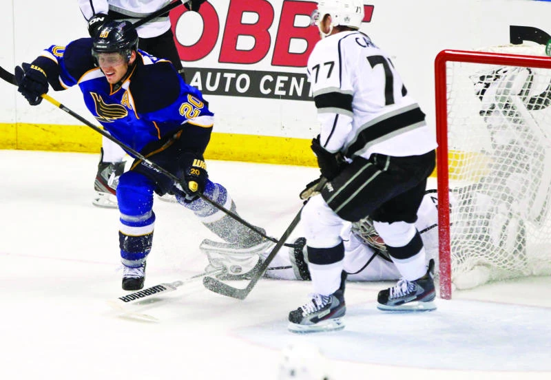 Blues, Blackhawks, Ducks open playoffs with victories