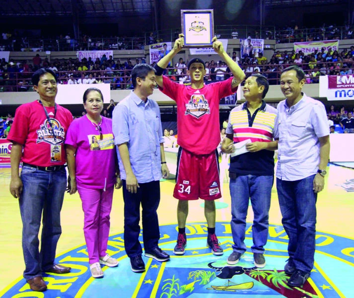 Rookies Ellis and Tiu bag Slam Dunk titles