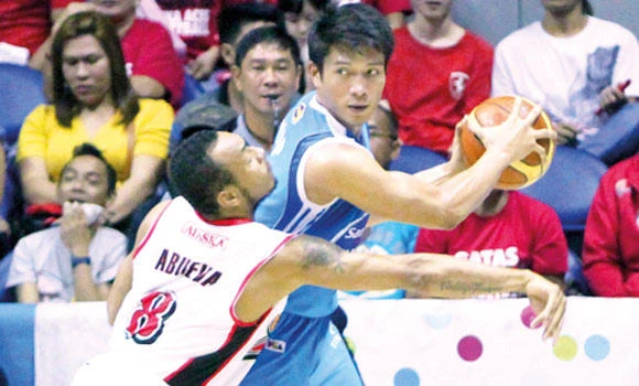 Jazul, Abueva lead Alaska to Game 3 win in OT against San Mig