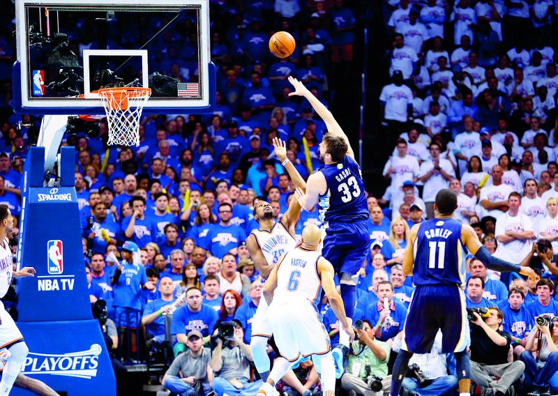 Knicks, Grizzlies triumph to square their series