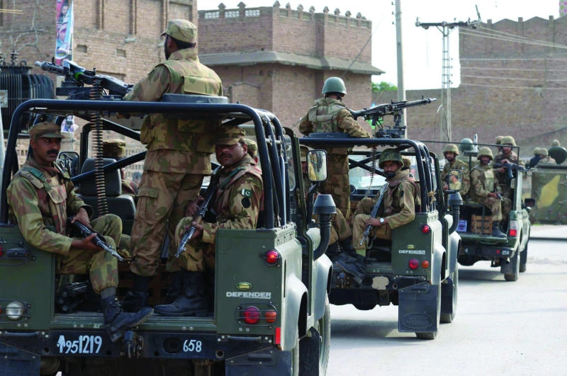 Pakistan votes today amid threats