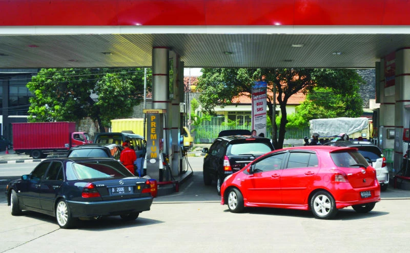 Asian oil refiners to see margins rise, but not for long