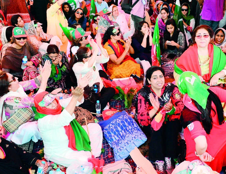 Sharif in saddle, seeks to ease mistrust with India