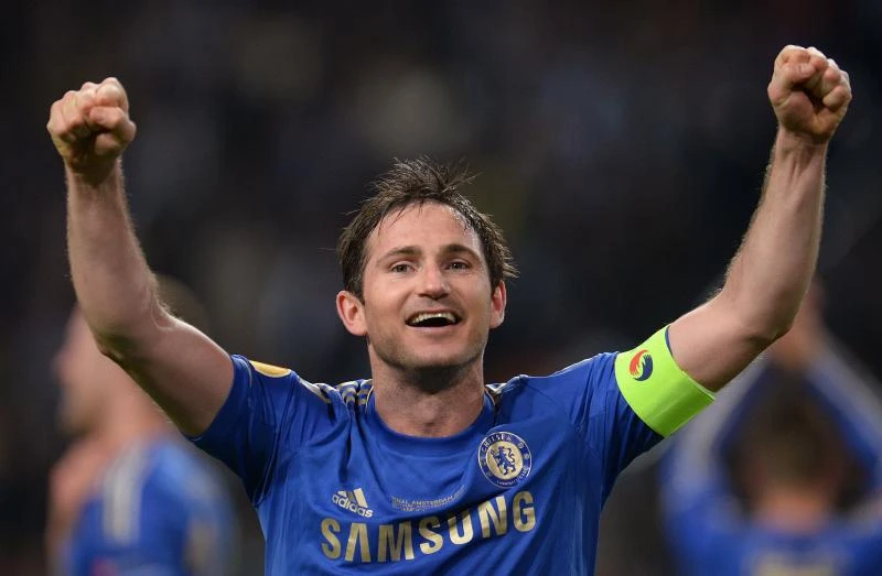 Lampard signs one-year extension with Chelsea