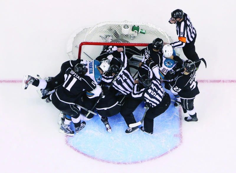 Kings shock Sharks with late goals to claim 2-0 series lead