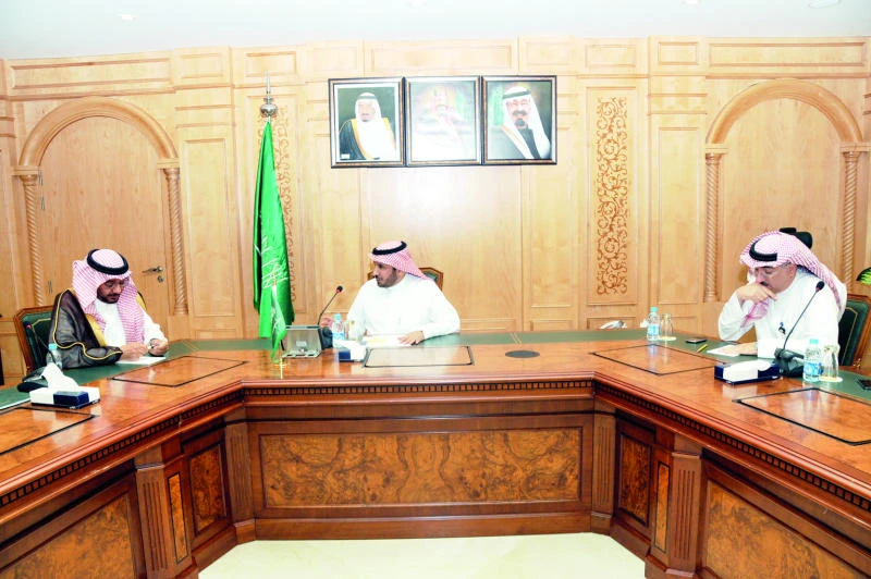 Health minister briefs HRC on new coronavirus