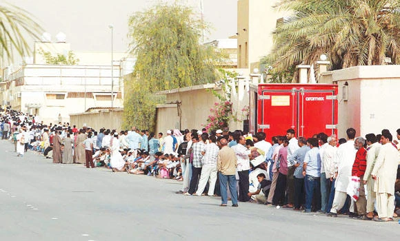 DQ’s quiet streets rocked by huge crowds
