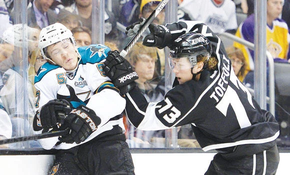 Kings nullify Sharks bite to take series lead