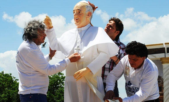 Pope statue unveiled in Italian potato field