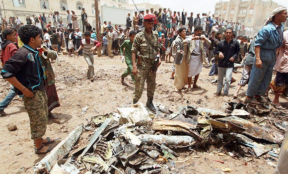 Army jet crashes in Sanaa