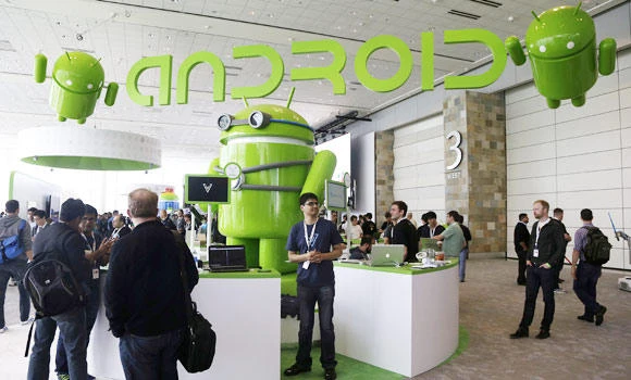 Smartphones: Android trumps Apple, Windows edges up