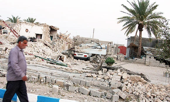 Strong Iran quake kills child, causes damage
