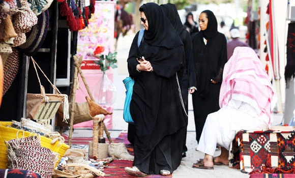 Saudi families spent SR 7 bn on trips abroad in 2012