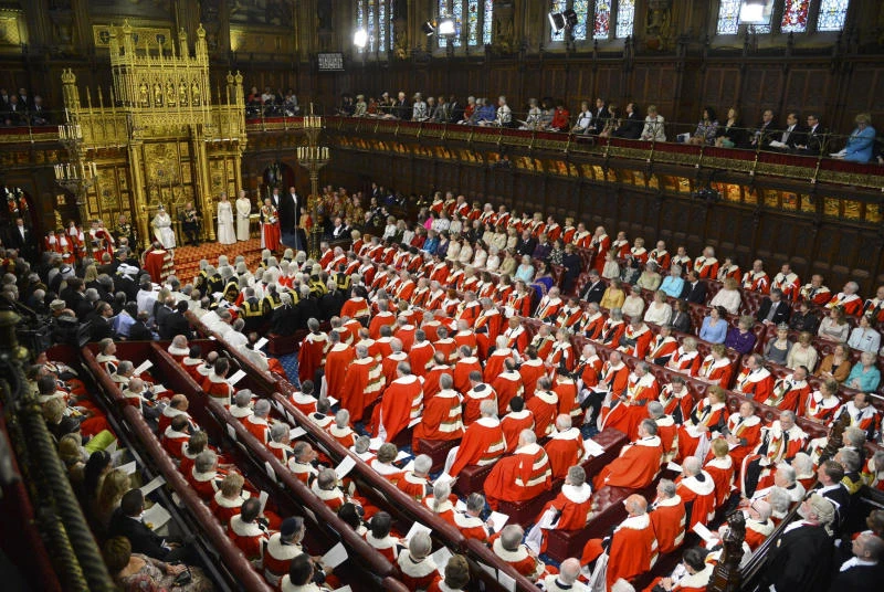 UK vows tougher immigration laws