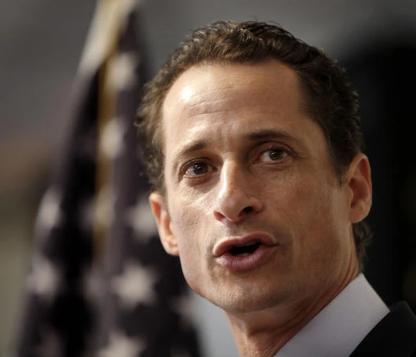 Disgraced Weiner joins mayoral race