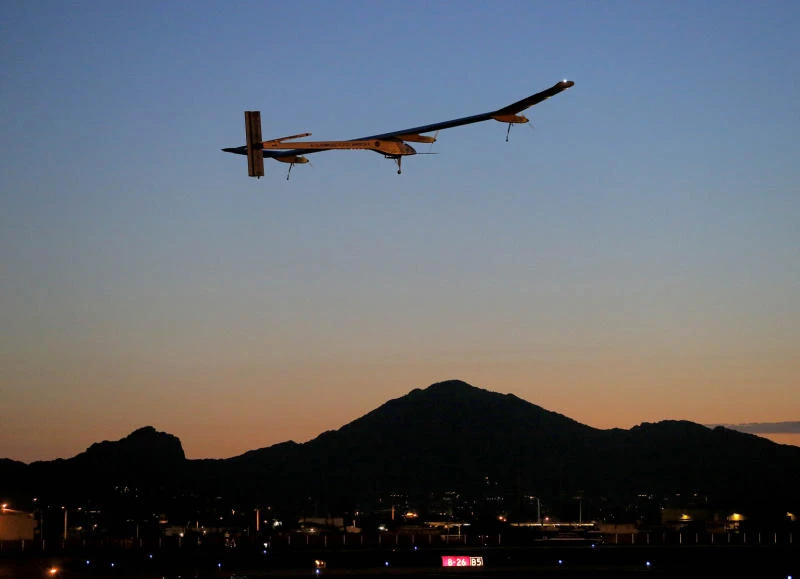 Solar-powered plane aims for new world distance record
