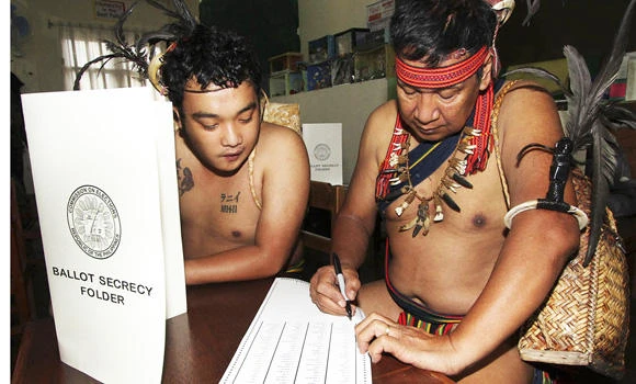 Coin tossing breaks tie in Philippine mayoral race