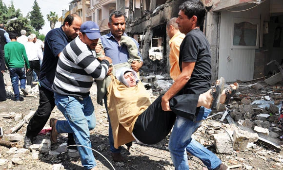 Car bombs kill 20 in Turkish town near Syrian border