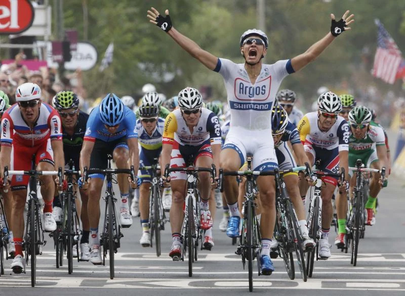 Kittel wins Tour de France first stage