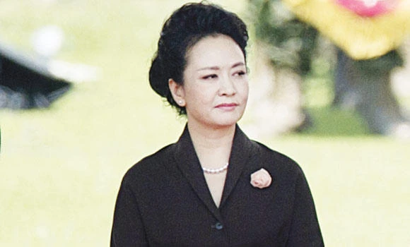 In fashion, China gets its own first lady effect