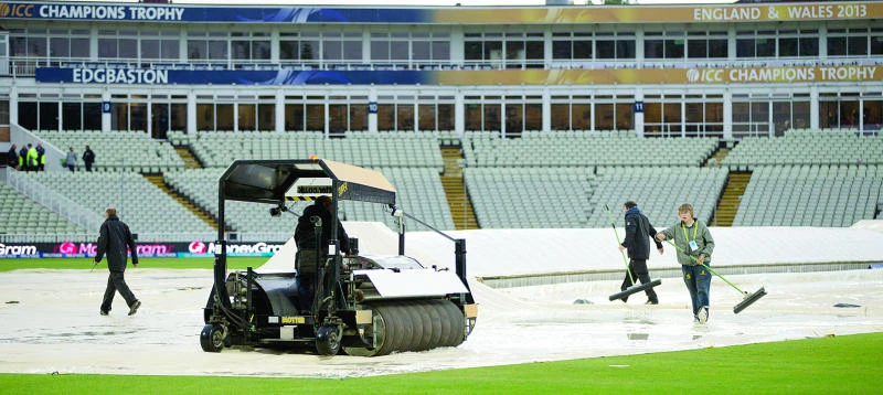 Aussies face daunting task after NZ match rained out