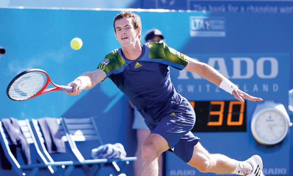 Murray downs Becker to make Queen’s semis