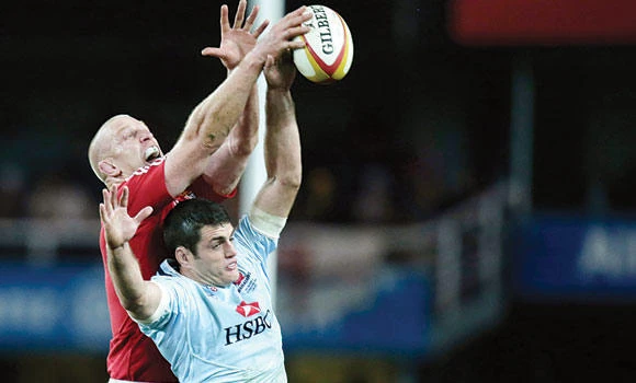 Lions thrash Waratahs for fifth straight win