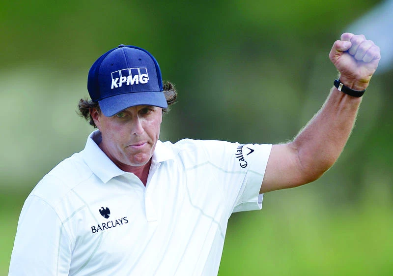 Mickelson takes aim at elusive US Open title