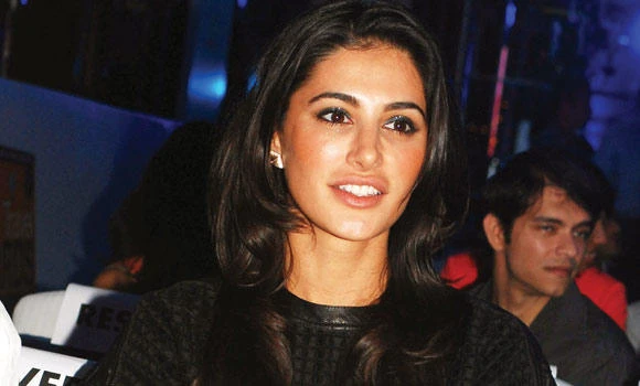 Nargis snubs Uday’s declaration of love
