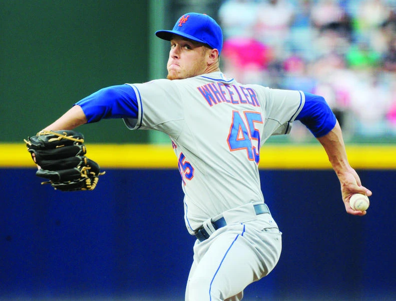 Wheeler leads Mets to sweep of doubleheader with Braves
