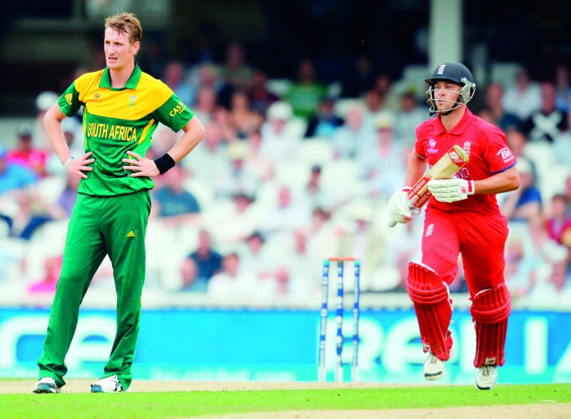 England into final as South Africa collapses