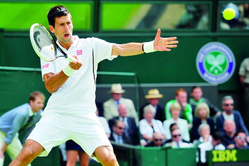 Djokovic, Serena cruise; Robson gives Brits boost