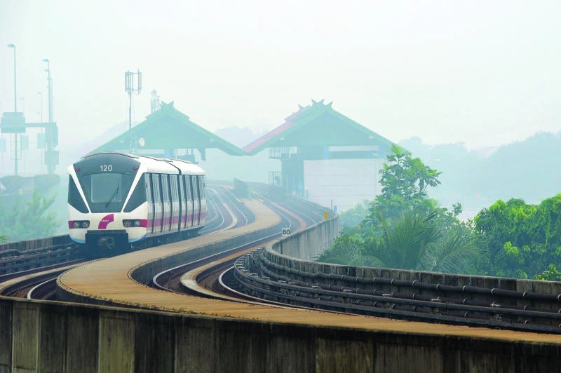Indonesia agrees to move up regional meet on haze