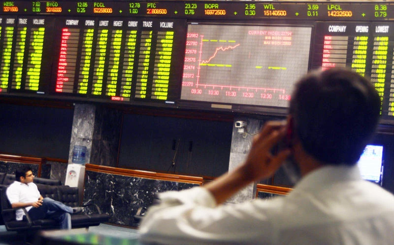 Pakistan stocks steady