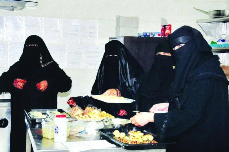 No waitresses allowed in restaurants