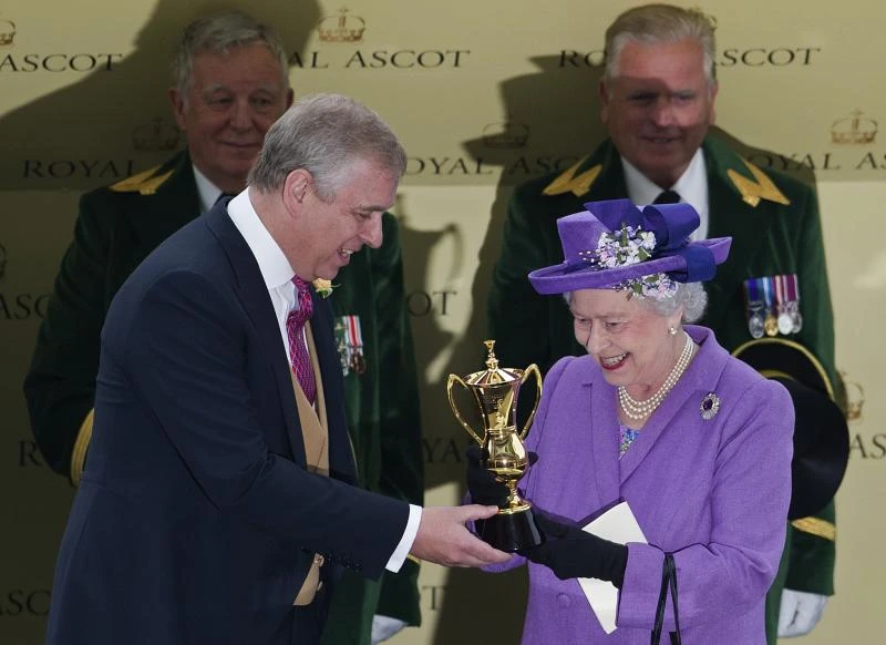 Estimate makes Royal Ascot history for queen