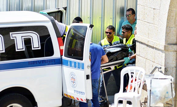 Chanting Allah-o-Akbar, Jew shot 10 times by Israeli guard