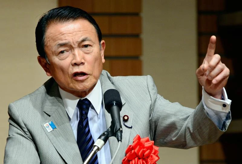 Poor English saved Japan bankers from Lehman