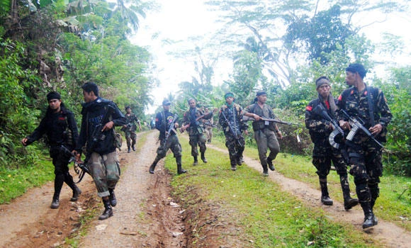Muslim rebels protest Philippine arrests