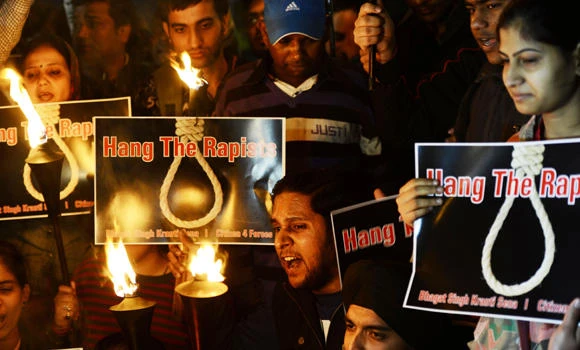 Police: American woman gang-raped in Indian town