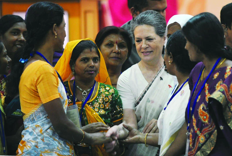 Congress readies for polls amid opposition split