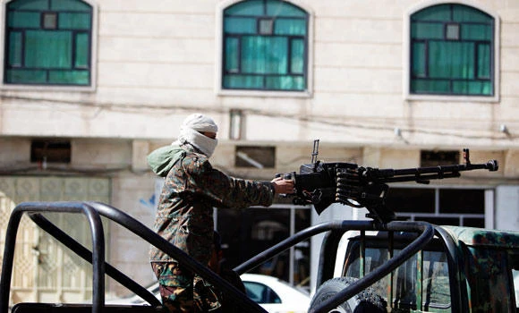 Yemen air raids kill 7