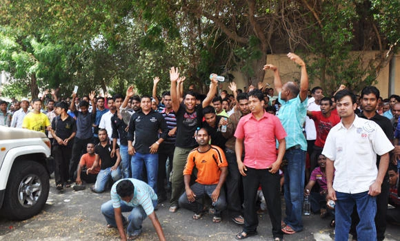 Desperate expats appeal to king as a last resort